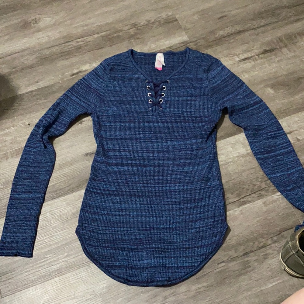 Knitted sweater tee